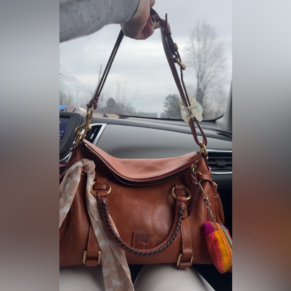 Dooney & Bourke Florentine (natural) Satchel- classic size - Picture 15 of 16